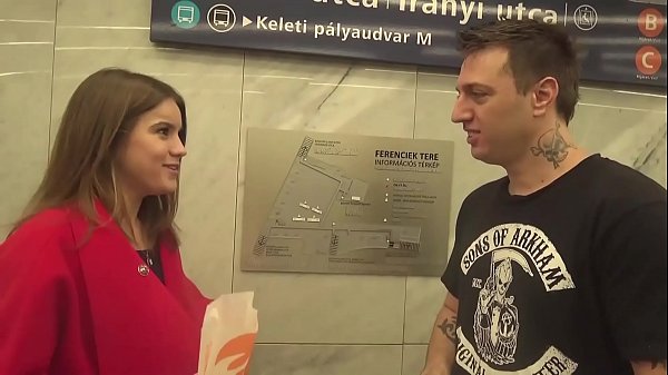 Cewek Rusia Abg Dapatkan Mani Di Memek Suburnya Dari Bule Amerika!