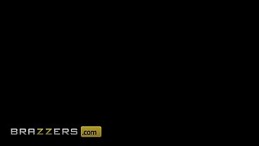 Ngentot! Ngentot! Ngentot! Angel Youngs Di Brazzers, Langsung Ke Situs Resmi, Masukin Kode Xvpromo Biar Dapet Diskon, Enak Banget!