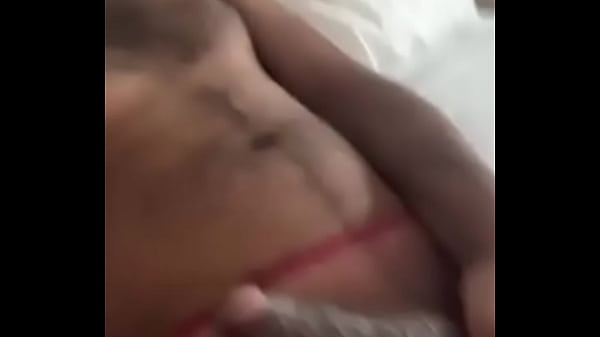 Desi India – Bayar Pakai Kontol Dan Pantat