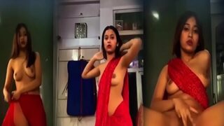 Tonton Video Cewek India Buka Saree, Bugil Seksi Bikin Makin Panas!