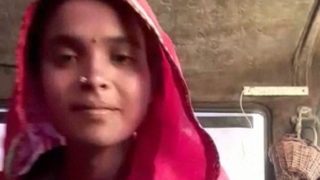 Video Desa India, Cewek Lagi Colmek Pakai Terong, Hot Banget
