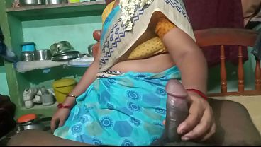 Desahan Panas Di Sawah, Ibu Tiri Dan Anak Tiri Desa Bercinta Liar.