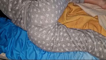 Ketemu Mantu Kakak Lagi Rebahan Di Ranjangku, Gue Bangunin Dia Pake Ngewe Panas, Abis Itu Pantatnya Penuh Air Mani Tanpa Kondom.
