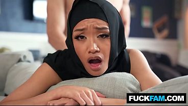 Hijabi Diajakin Makan Budaya Amerika Sama Jade Kimiko & Parker Ambrose, Sampe Kelabilibil