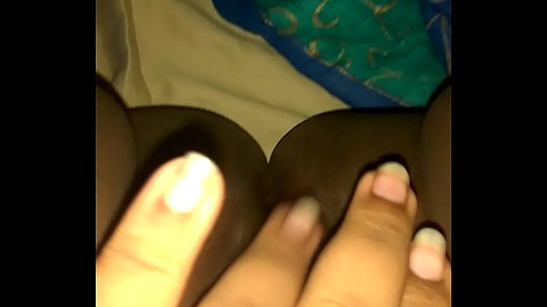 Desi Cewek Lagi Mainin Memek Sendiri Sampe Basah