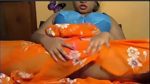 Desi Bhabi Becek Makin Basah, Siap Digaruk Nih