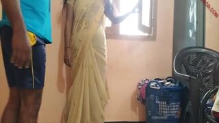 Istri Kerala Main Belakang, Ngincar Kontol Tetangga.
