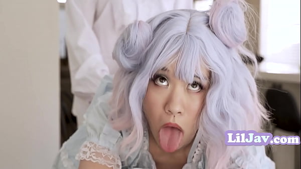 Abad Ke-17, Kimmy Kimm Siap Dimainin Kapan Aja Dengan Muka Sange Penuh Nafsu.