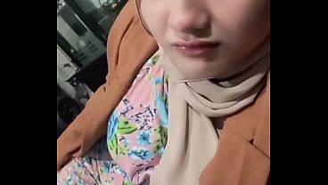 Cewek Abg Indonesia Lagi Live, Goyang-goyang Bikin Tegang.