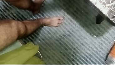 Tiga Arab Bercinta Brutal, Kontol Besar Dikulum, Bokong Dibuka Lebar, Dua Jantan Saudi Dan Satu Iraqi Pasif Digilir Sambil Ngebut
